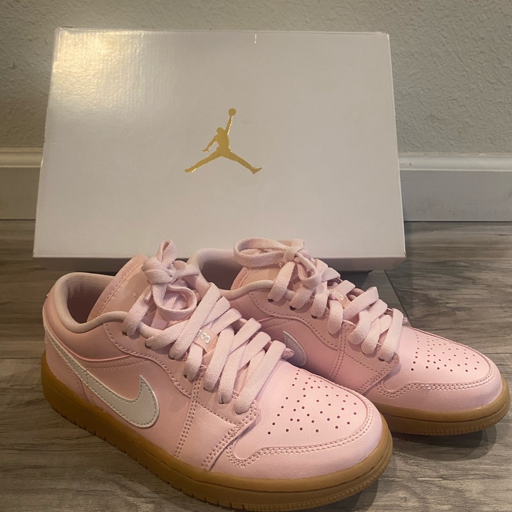 Nike Air Jordan 1